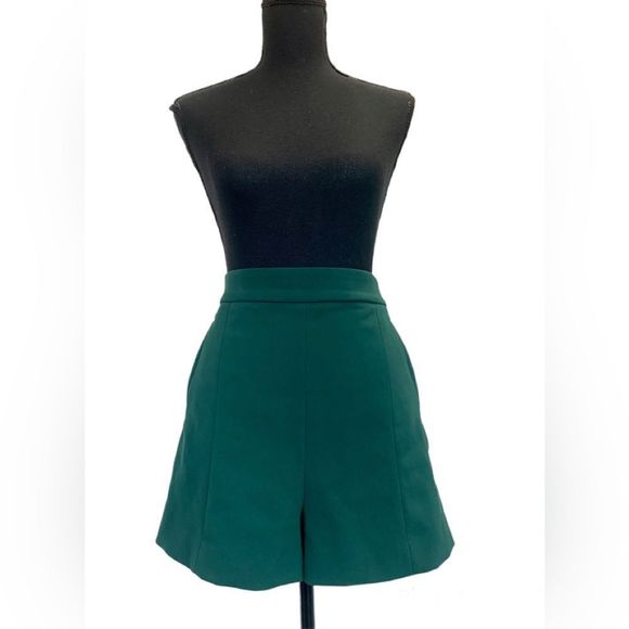 H&m dark green high waisted dress shorts Sz 12 - Picture 11 of 11
